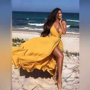 River flow Yellow Maxi Dress